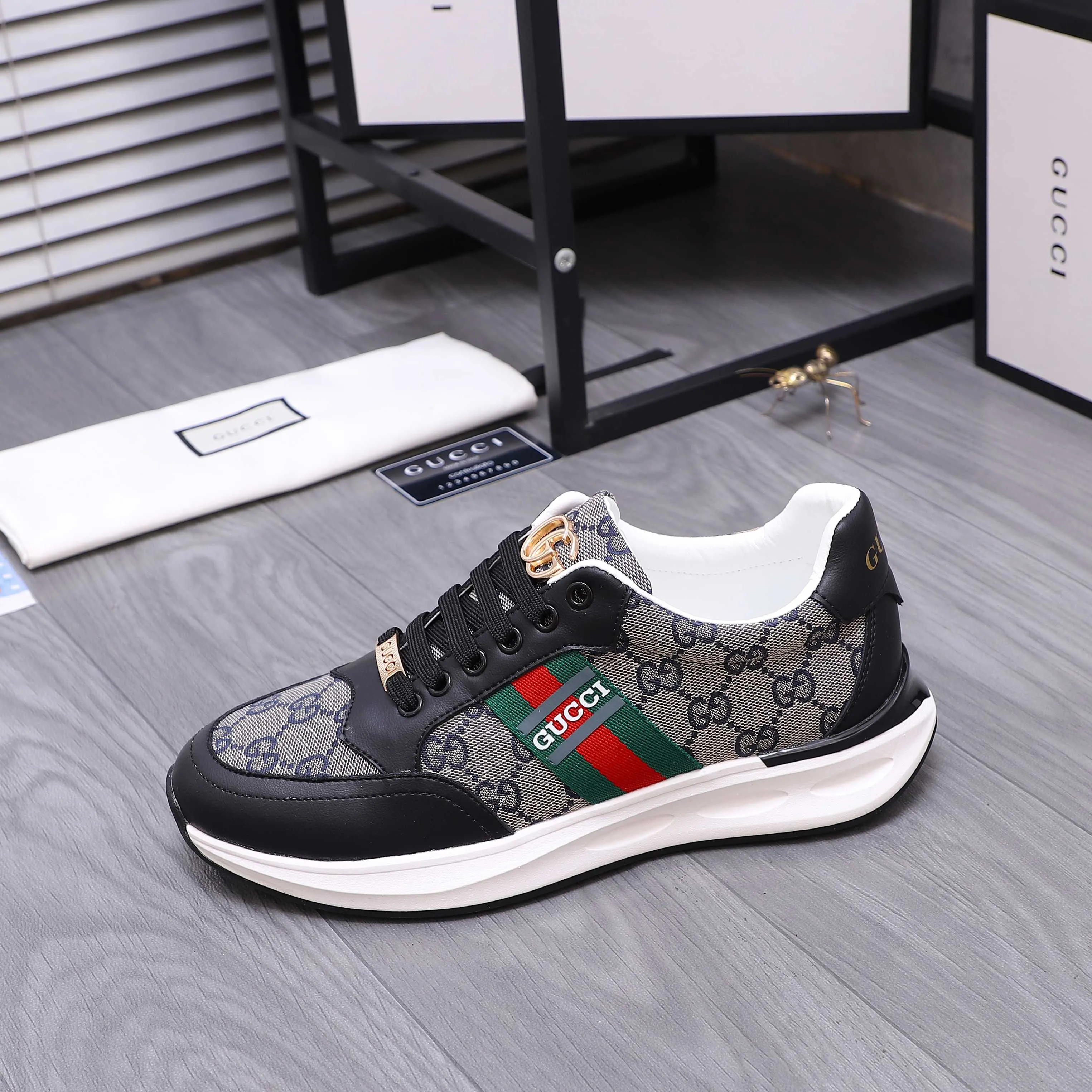 Men's shoes 💰442 Product trademark: GUCCI "Gucci" casual shoes Regular size: 38-45 (45 is custom-made and non-returnable) Product materials: Selected cowhide stitching breathable woven upper, pigskin lining, rubber outsole